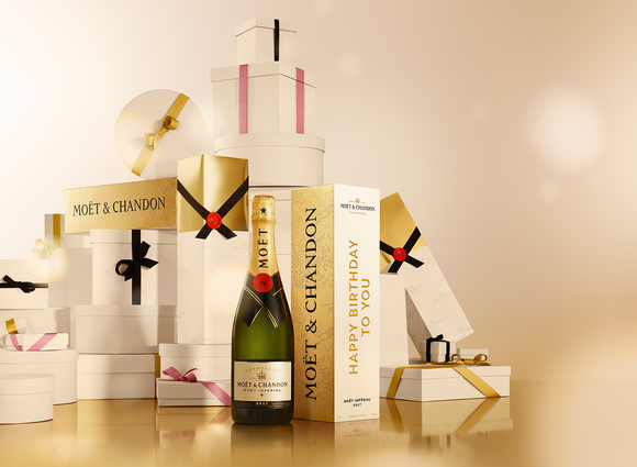 Fantastic Gift Option: Moët & Chandon Specially Yours Edition